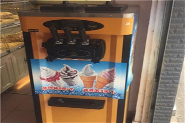 青悦恬廊坊无人冰淇淋制售机加盟