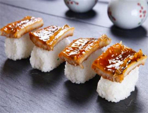 四海汇味寿司加盟